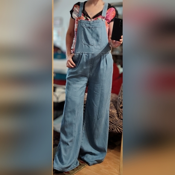 Beautifully Basic Overalls 👖 Blue 💙 Jean NWOT - Picture 1 of 16
